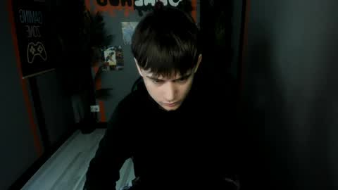 Snapshot of alejandro_ellias chatting on 12, 4, 2026 Alejandro online show from 12, 4, 2026