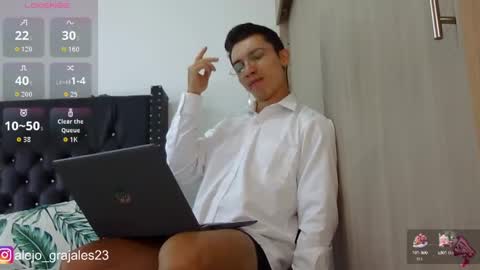 Alejo online show from 3, 10, 2025