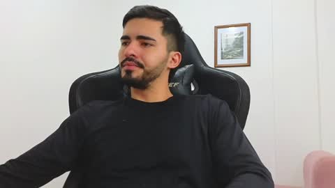 alejandroo_7 online show from 14, 1, 2025