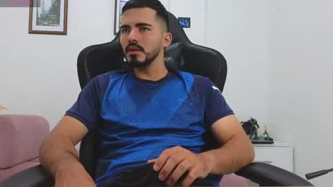 Snapshot of alejandroo_7 chatting on 18, 10, 2025 alejandroo_7 online show from 18, 10, 2025