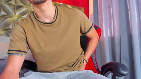 Alejo  online show from 4, 1, 2025