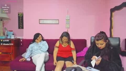 zoe and Kataleya online show from 5, 11, 2025