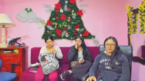 zoe and Kataleya online show from 18, 12, 2025