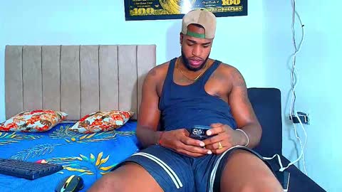 Snapshot of alejo_21cm chatting on 5, 12, 2025 alejo_21cm online show from 5, 12, 2025