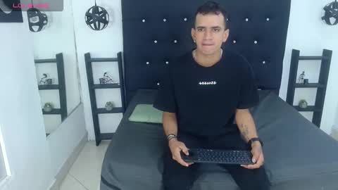 Snapshot of alejo_chavez chatting on 9, 9, 2025 alejo chavez online show from 9, 9, 2025