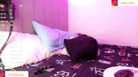 Snapshot of alejo_cute chatting on 28, 12, 2024 alejo_cute online show from 28, 12, 2024