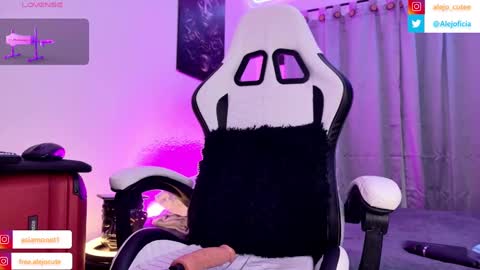 Snapshot of alejo_cute chatting on 23, 9, 2025 alejo_cute online show from 23, 9, 2025