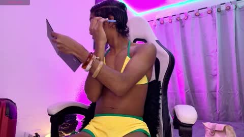 Snapshot of alejo_cute chatting on 23, 9, 2025 alejo_cute online show from 23, 9, 2025