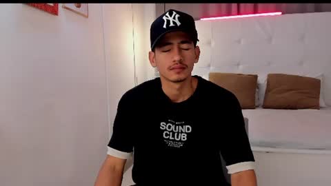 Snapshot of alejo_exotic chatting on 27, 7, 2026 alejo_exotic online show from 27, 7, 2026