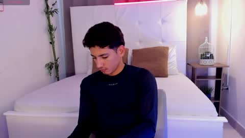 Snapshot of alejo_exotic chatting on 29, 7, 2026 alejo_exotic online show from 29, 7, 2026