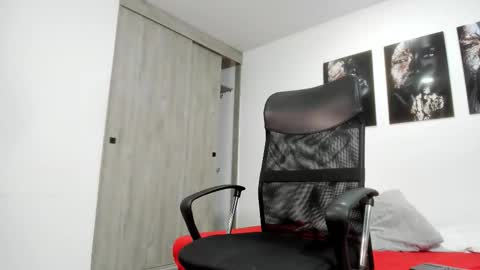 Snapshot of alejo_gray1 chatting on 1, 3, 2026 alejo_gray1 online show from 1, 3, 2026