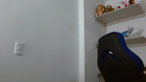 Snapshot of alejo_hot23 chatting on 3, 12, 2024 David online show from 3, 12, 2024