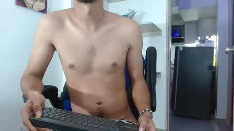 Snapshot of alejo_hot23 chatting on 9, 1, 2025 David online show from 9, 1, 2025