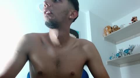 Snapshot of alejo_hot23 chatting on 14, 1, 2025 David online show from 14, 1, 2025