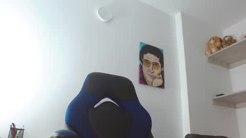 Snapshot of alejo_hot23 chatting on 6, 3, 2025 David online show from 6, 3, 2025