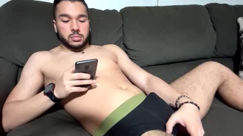 Snapshot of alejocoleman chatting on 29, 10, 2025 alejocoleman online show from 29, 10, 2025