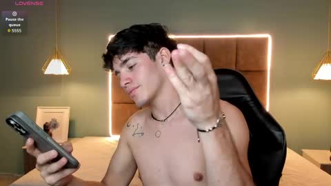 ALejoo Saenz online show from 9, 5, 2026
