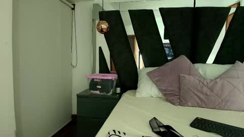 aleka_williams_ online show from 18, 12, 2025