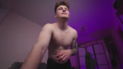 Snapshot of aleks_fisher chatting on 24, 11, 2025 Alex and Linar online show from 24, 11, 2025