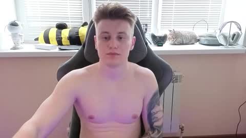 Snapshot of aleks_fisher chatting on 4, 2, 2026 Alex and Linar online show from 4, 2, 2026