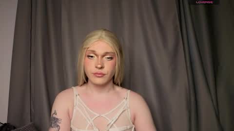 ALENA  INDEPENDENT MODEL online show from 14, 5, 2026
