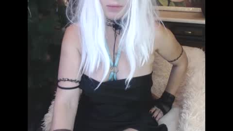 Snapshot of alenablack chatting on 16, 12, 2024 Luly online show from 16, 12, 2024