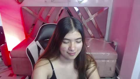 Snapshot of alesia_v chatting on 29, 5, 2026 Live 1000pm 600am COLOMBIAN HOUR online show from 29, 5, 2026