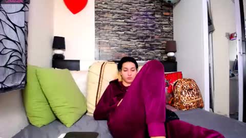 Snapshot of alesiasensual chatting on 28, 2, 2025 AlesiaSensual online show from 28, 2, 2025