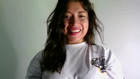 QUEEN OFF MILk  IM BACK  15 NOV online show from 1, 4, 2026