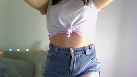 Snapshot of aleska_dollx chatting on 24, 4, 2026 QUEEN OFF MILk IM BACK 15 NOV online show from 24, 4, 2026