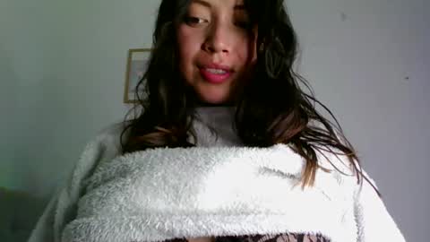 Snapshot of aleska_dollx chatting on 25, 4, 2026 QUEEN OFF MILk IM BACK 15 NOV online show from 25, 4, 2026