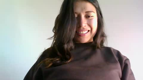 Snapshot of aleska_dollx chatting on 9, 5, 2026 QUEEN OFF MILk IM BACK 15 NOV online show from 9, 5, 2026