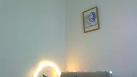 Snapshot of aleska_dollx chatting on 23, 5, 2026 QUEEN OFF MILk IM BACK 15 NOV online show from 23, 5, 2026