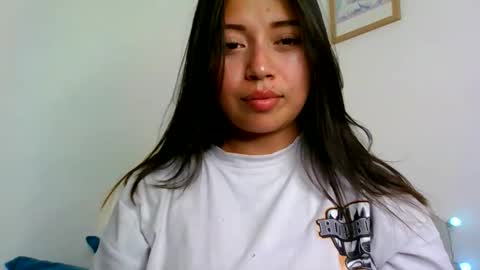 Snapshot of aleska_dollx chatting on 24, 5, 2026 QUEEN OFF MILk IM BACK 15 NOV online show from 24, 5, 2026