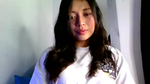 Snapshot of aleska_dollx chatting on 8, 6, 2026 QUEEN OFF MILk IM BACK 15 NOV online show from 8, 6, 2026
