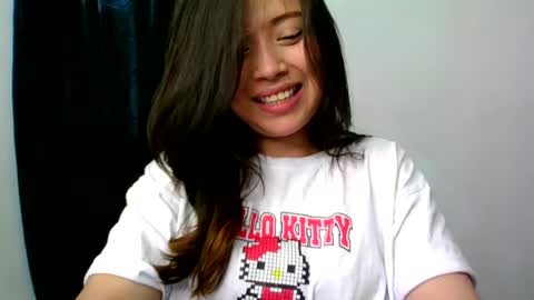 Snapshot of aleska_dollx chatting on 10, 7, 2026 QUEEN OFF MILk IM BACK 15 NOV online show from 10, 7, 2026