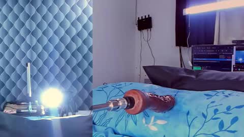 aleska_james online show from 9, 1, 2025