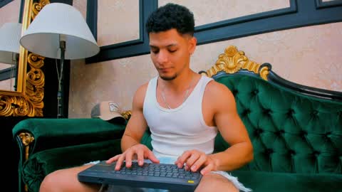 Snapshot of aless_king chatting on 14, 1, 2025 Alessandro King online show from 14, 1, 2025