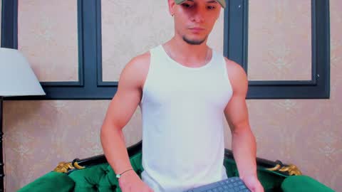 Snapshot of aless_king chatting on 15, 1, 2025 Alessandro King online show from 15, 1, 2025