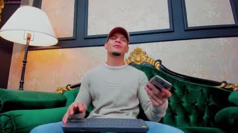 Snapshot of aless_king chatting on 12, 3, 2025 Alessandro King online show from 12, 3, 2025