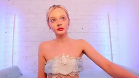 alessakiss online show from 21, 6, 2026