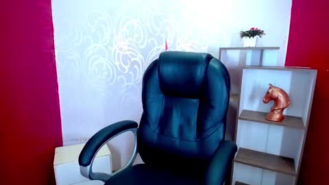 IM ALESSANDRA online show from 13, 1, 2025