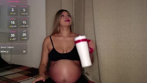 Snapshot of alessandrabloom chatting on 12, 5, 2026 Alessandra Bloom online show from 12, 5, 2026
