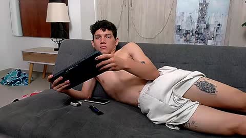 Snapshot of alessandrith104266 chatting on 3, 12, 2024 alessandrith104266 online show from 3, 12, 2024