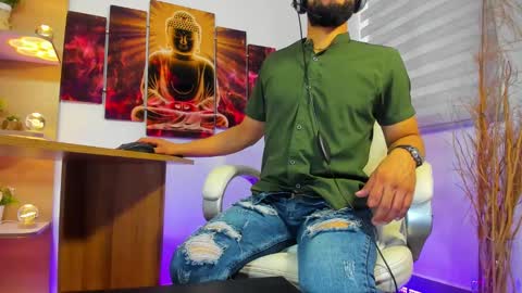 ALESSANDRO  WYE online show from 20, 1, 2025