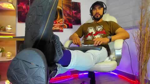 ALESSANDRO  WYE online show from 27, 1, 2025