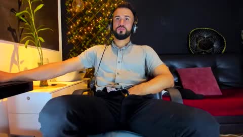 ALESSANDRO  WYE online show from 1, 2, 2026