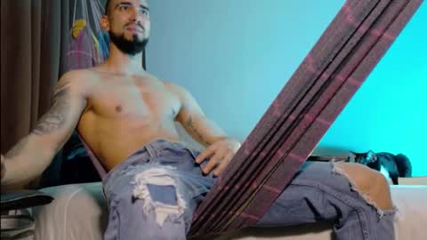 Snapshot of alessandro_dibellucci chatting on 8, 2, 2026 Kciqu3 Independent model online show from 8, 2, 2026