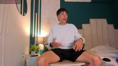 Alessandro Dybala online show from 17, 1, 2025