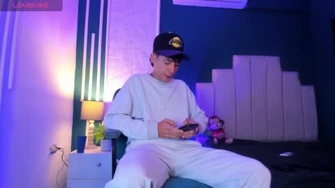 Alessandro Dybala online show from 19, 2, 2025